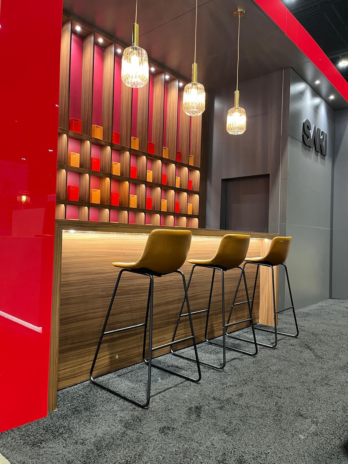 SAKI Premium — 30×30 Peninsula